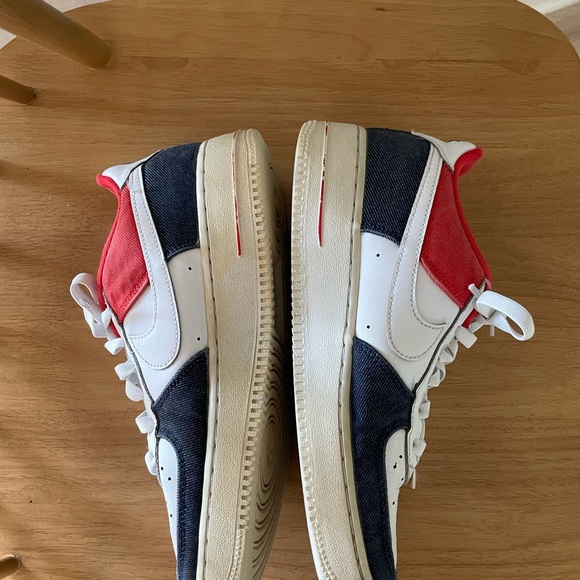 Nike Air Force 1 White Red Blue Sneakers - Picture 9 of 13